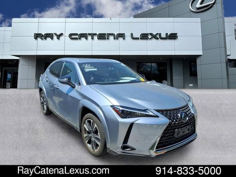 Used 2023 Lexus UX 250h AWD w/ Premium Package image 2
