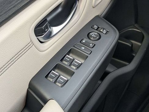 New 2026 Honda Pilot Touring image 21