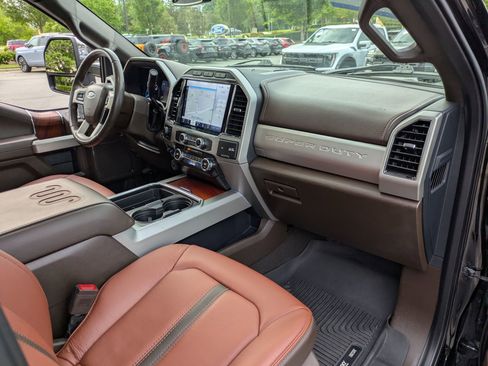 Used 2022 Ford F350 King Ranch w/ Tremor Off-Road Package AWD/4WD image 44