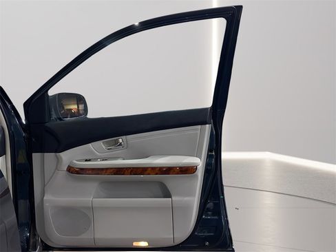 Used 2004 Lexus RX 330 image 12