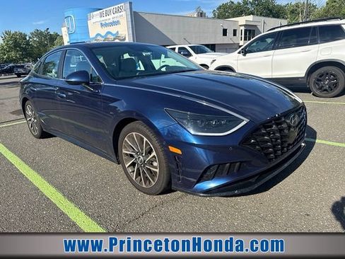 Used 2021 Hyundai Sonata Limited FWD image 1