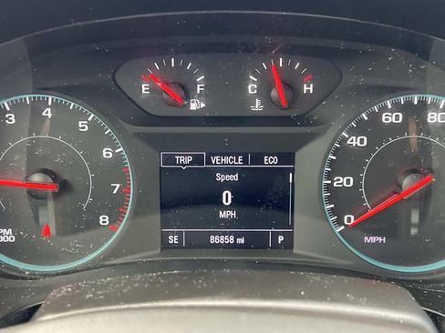 Used 2024 Chevrolet Malibu LT FWD image 19