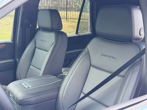 New 2025 GMC Yukon Denali w/ LPO, Floor Liner Package image 12
