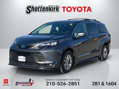 Certified 2025 Toyota Sienna XLE w/ XLE Plus Package