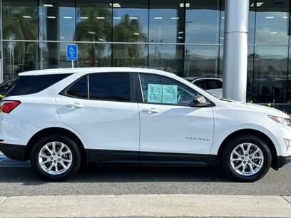 Used 2021 Chevrolet Equinox LS w/ LS Convenience Package