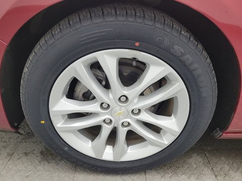 Used 2018 Chevrolet Malibu LT image 31