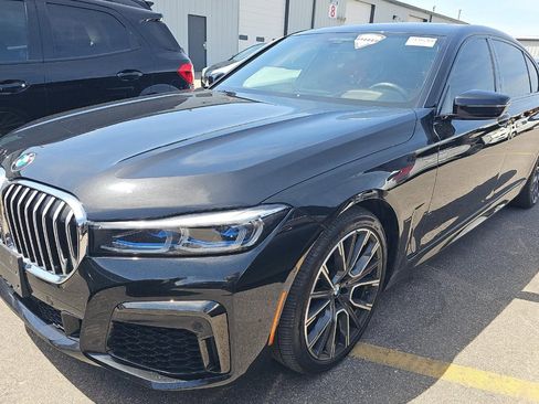 Used 2020 BMW 750i xDrive w/ Executive Package image 1