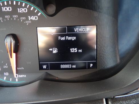 Used 2018 Chevrolet Trax LT w/ LT Convenience Package image 14