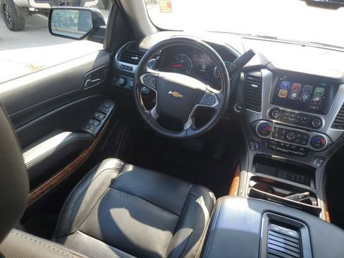 Used 2019 Chevrolet Tahoe Premier AWD/4WD image 17