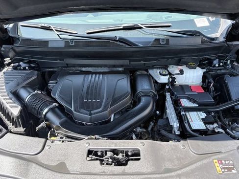 Used 2024 Chevrolet Traverse LT AWD/4WD image 27