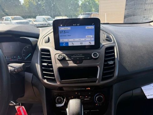 Used 2020 Ford Transit Connect XL FWD image 14