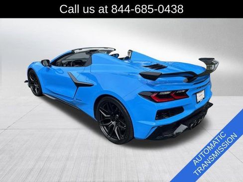 Used 2023 Chevrolet Corvette Z06 RWD image 5