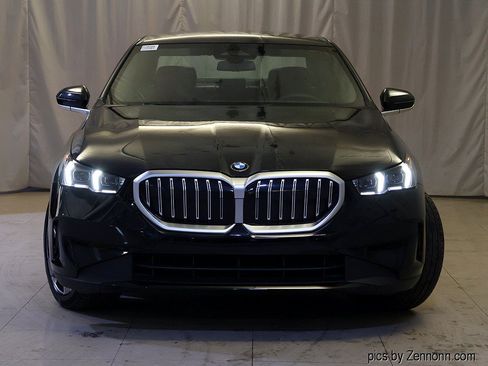 Used 2026 BMW 540i xDrive AWD/4WD image 5