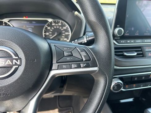 Used 2024 Nissan Altima 2.5 SV FWD image 20