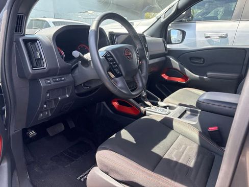 Used 2026 Nissan Frontier PRO-4X AWD/4WD image 11