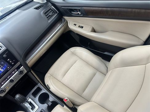Used 2017 Subaru Outback 2.5i Limited image 30