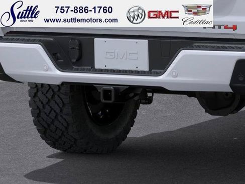New 2026 GMC Canyon AT4 w/ Technology Plus Package AWD/4WD image 14