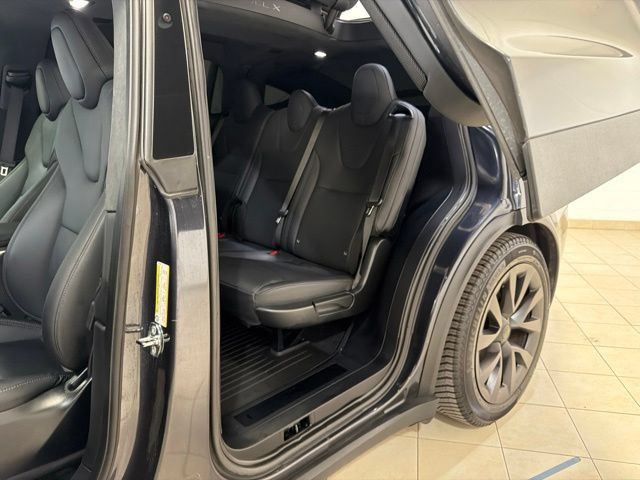 Used 2024 Tesla Model X AWD/4WD image 21