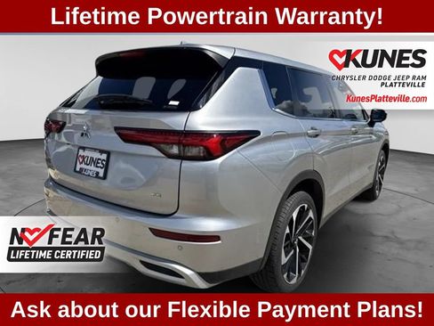 Used 2022 Mitsubishi Outlander SE AWD/4WD image 15