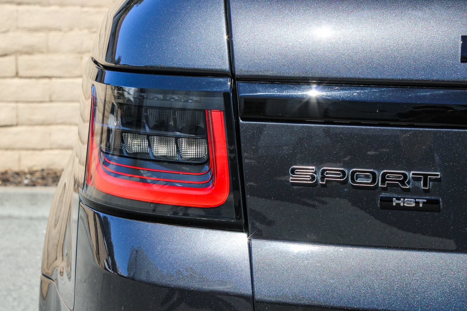 Used 2022 Land Rover Range Rover Sport HST AWD/4WD image 9