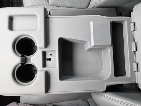 Used 2011 Ford F450 XL w/ PWR Equipment Group image 46