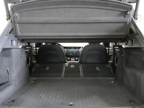 Used 2021 Jaguar F-PACE S AWD/4WD image 28