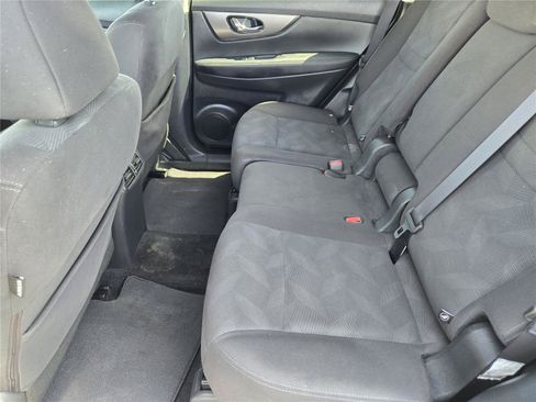 Used 2016 Nissan Rogue SV w/ SV Premium Package FWD image 27