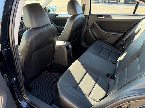 Used 2013 Volkswagen Jetta SE image 13