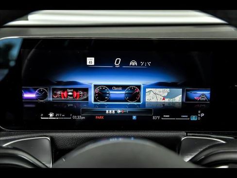 New 2025 Mercedes-Benz GLB 250 4MATIC image 14