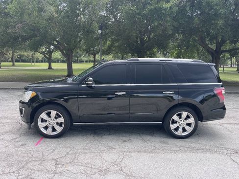 Used 2020 Ford Expedition Limited RWD image 4