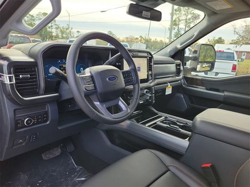 New 2026 Ford F250 Lariat w/ Black Appearance Package image 7