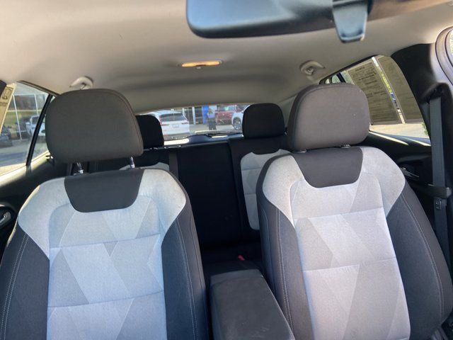 Used 2025 Chevrolet Trax LS w/ LS Convenience Package FWD image 19