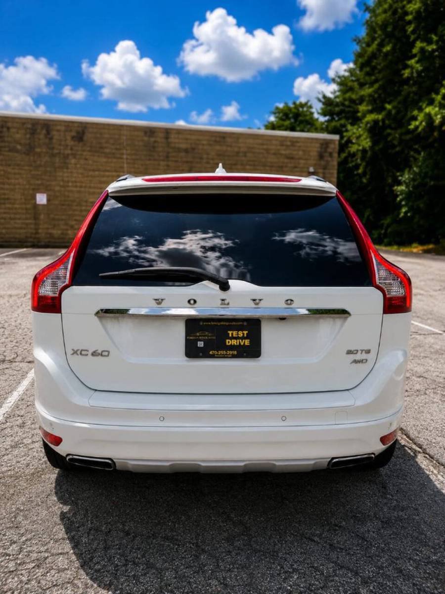Used 2016 Volvo XC60 T6 AWD/4WD image 6