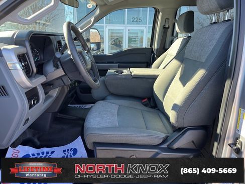 Used 2024 Ford F250 XLT w/ FX4 Off-Road Package image 3
