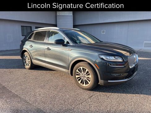 Certified 2022 Lincoln Nautilus AWD w/ Premium Package image 1