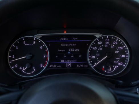 Used 2023 Nissan Sentra SV image 27