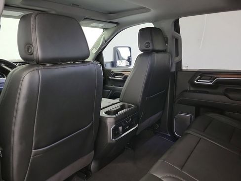 Used 2024 GMC Sierra 2500 Denali w/ Denali Reserve Package AWD/4WD image 13