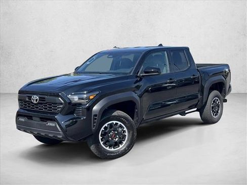 Used 2025 Toyota Tacoma TRD Off-Road image 1