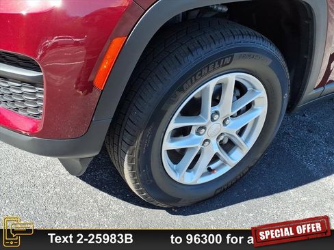 Used 2024 Jeep Grand Cherokee Laredo X w/ Luxury Tech Group I image 12