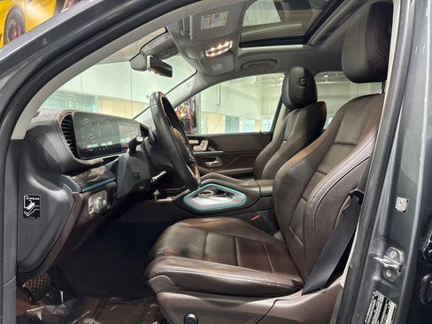 Used 2020 Mercedes-Benz GLS 450 4MATIC image 11
