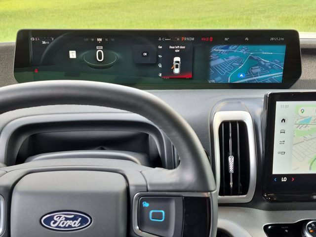 Used 2025 Ford Expedition Max Active RWD image 22