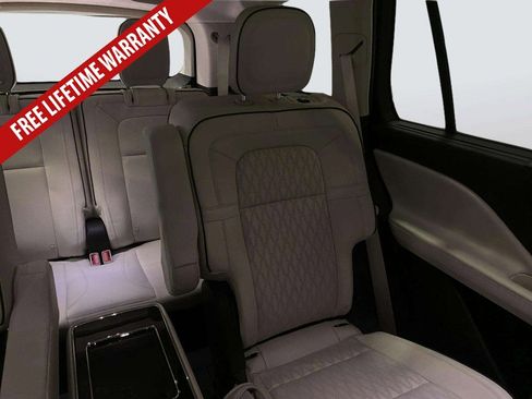 Used 2024 Lincoln Aviator Black Label w/ Jet Package AWD/4WD image 28