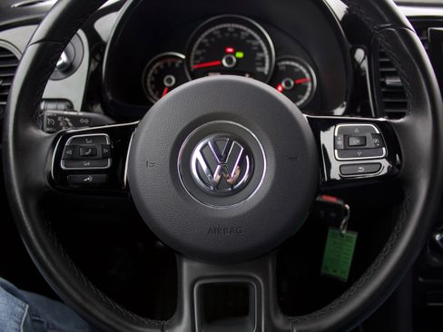 Used 2016 Volkswagen Beetle 1.8T S image 13