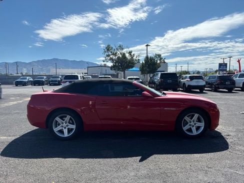 Used 2011 Chevrolet Camaro LT RWD image 8