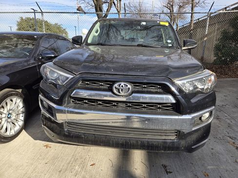 Used 2018 Toyota 4Runner Limited image 3