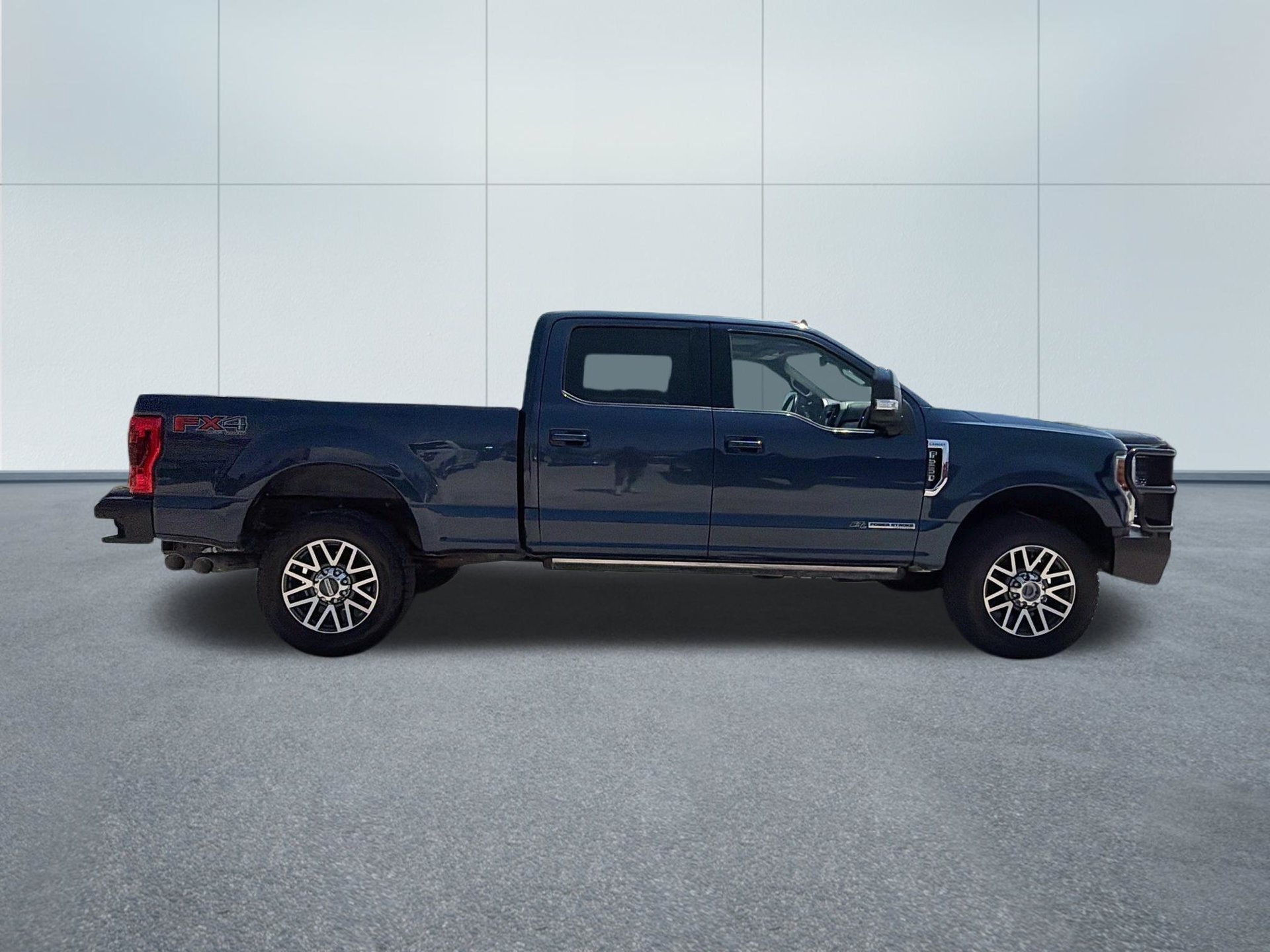 Used 2019 Ford F250 Lariat w/ Lariat Ultimate Package AWD/4WD image 4