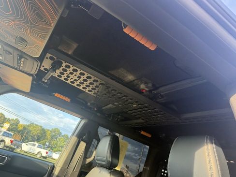 Used 2024 Ford Bronco Outer Banks image 31