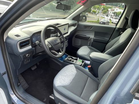 Used 2025 Ford Maverick XLT w/ XLT Luxury Package AWD/4WD image 10