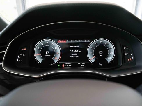 Used 2025 Audi Q7 2.0T Premium AWD/4WD image 16