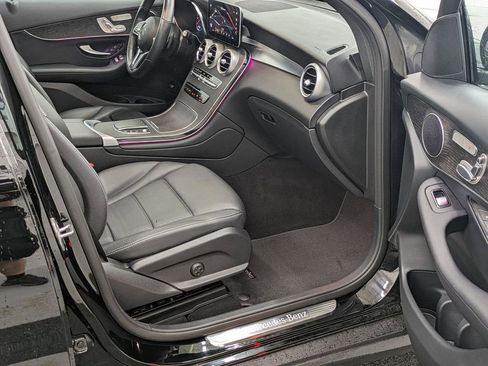 Used 2022 Mercedes-Benz GLC 300 4MATIC image 21